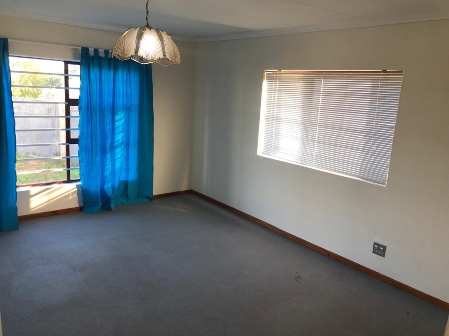 To Let 3 Bedroom Property for Rent in Country Club Western Cape